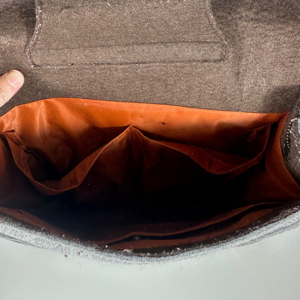 SCOUT Felt Crossbody diaper Bag Buckle‎ Flap Grey Orange Interior changing pad - Picture 5 of 13